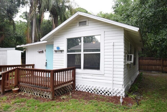 Foto del edificio - 2177 Longwood Lake Mary Rd