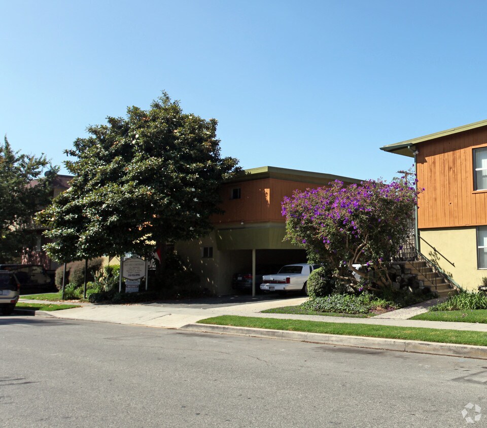 Foto principal - 1617 S Westgate Ave