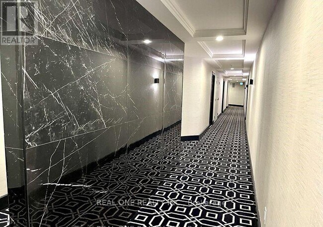 Photo du bâtiment - 33 University Ave