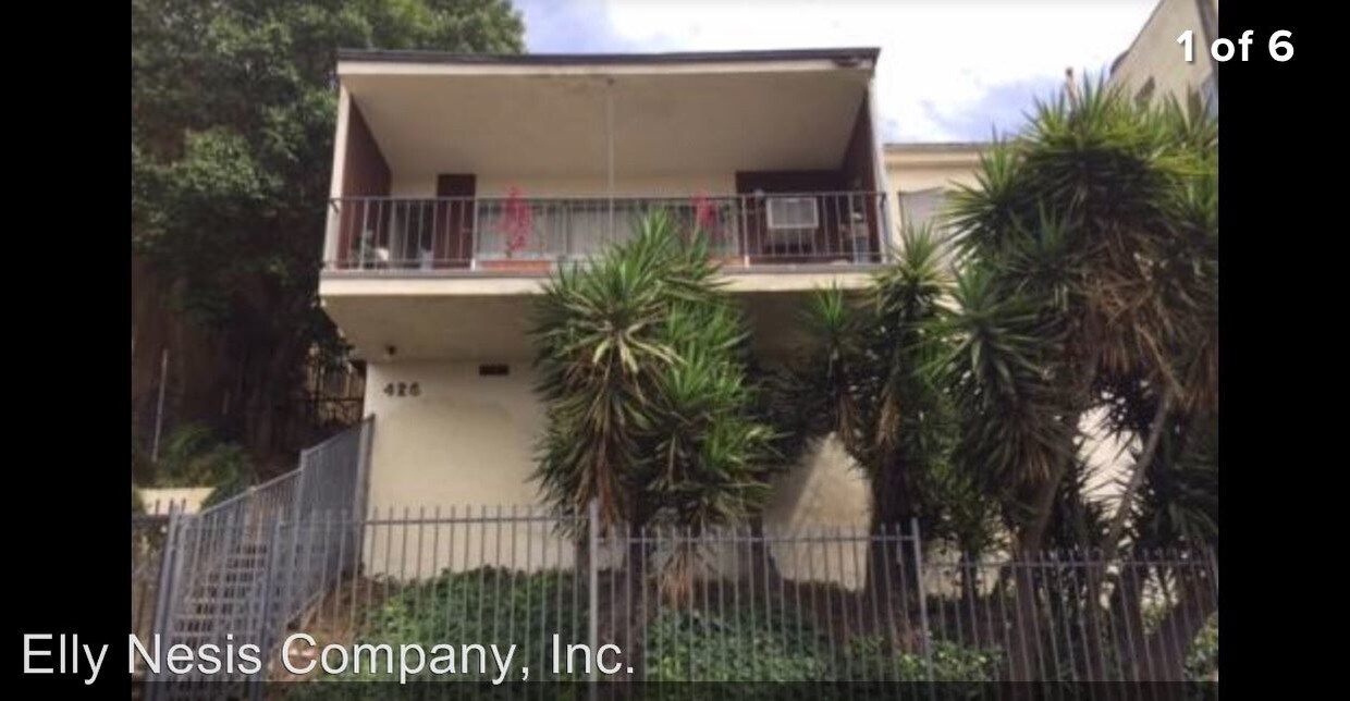 Foto principal - 426 Coronado Terrace