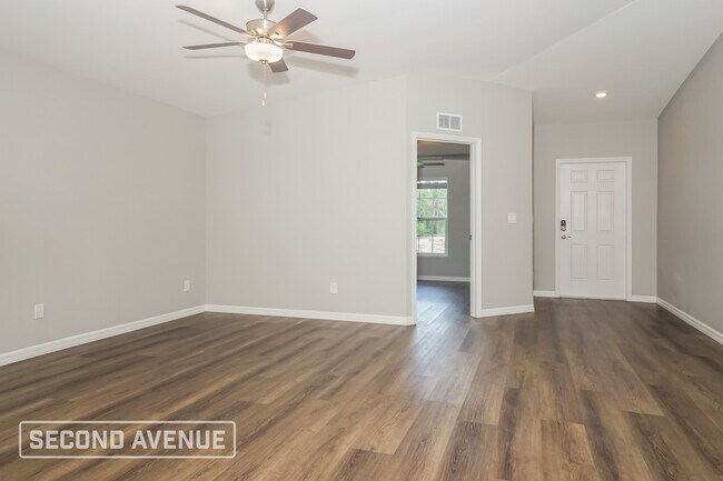 Foto del edificio - 14308 Aldridge Ave
