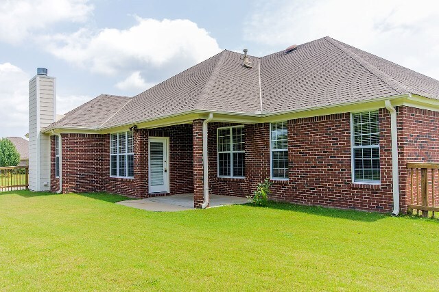 Foto del edificio - 9500 Helmsley Cir