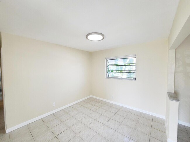 Foto del edificio - 412 Conniston Rd