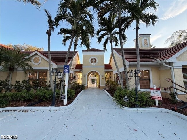 Building Photo - 12640 Equestrian Cir