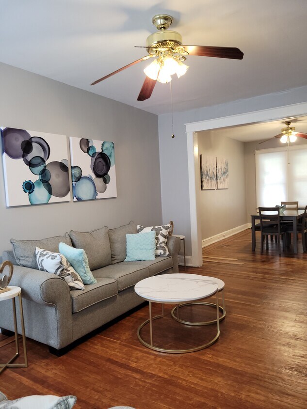 Foto principal - 3817 Edmondson Ave