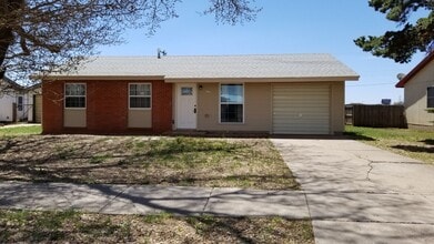 Building Photo - 117 Lockwood Dr