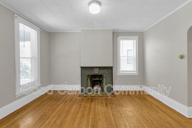 Foto del edificio - 176 Richmond Ave