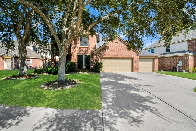 Building Photo - 2204 Lakewind Ln