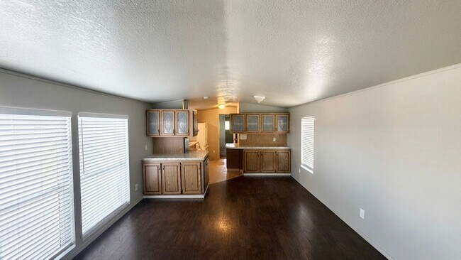 Foto del edificio - AVAILABLE NOW - Recently Renovated, Charming 2-Bedroom Home in the Heart of Pasco::