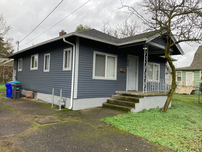 Foto del edificio - 859 NE Killingsworth St