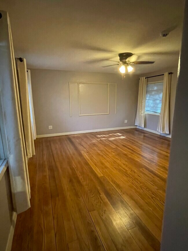 711 S Kansas Ave, Weslaco, TX 78596 House Rental in Weslaco, TX