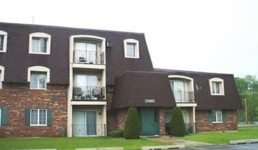 Building Photo - 17963 Amherst Ct