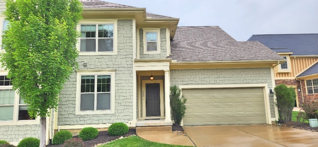 Building Photo - 208 Pointe Oakwood Way