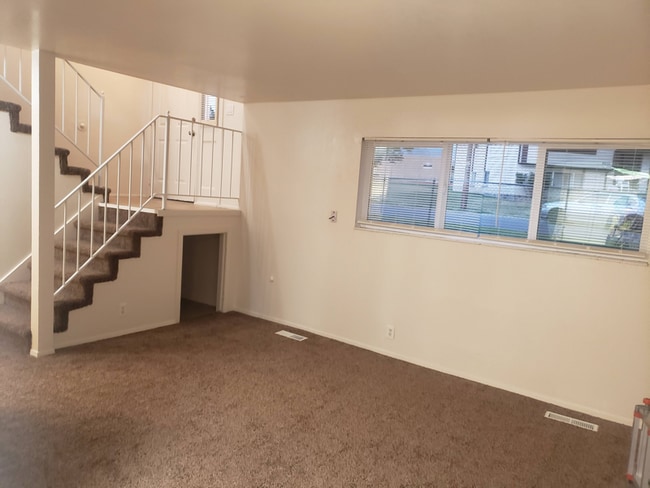 Photo - 170 W Foxbridge Dr Townhome