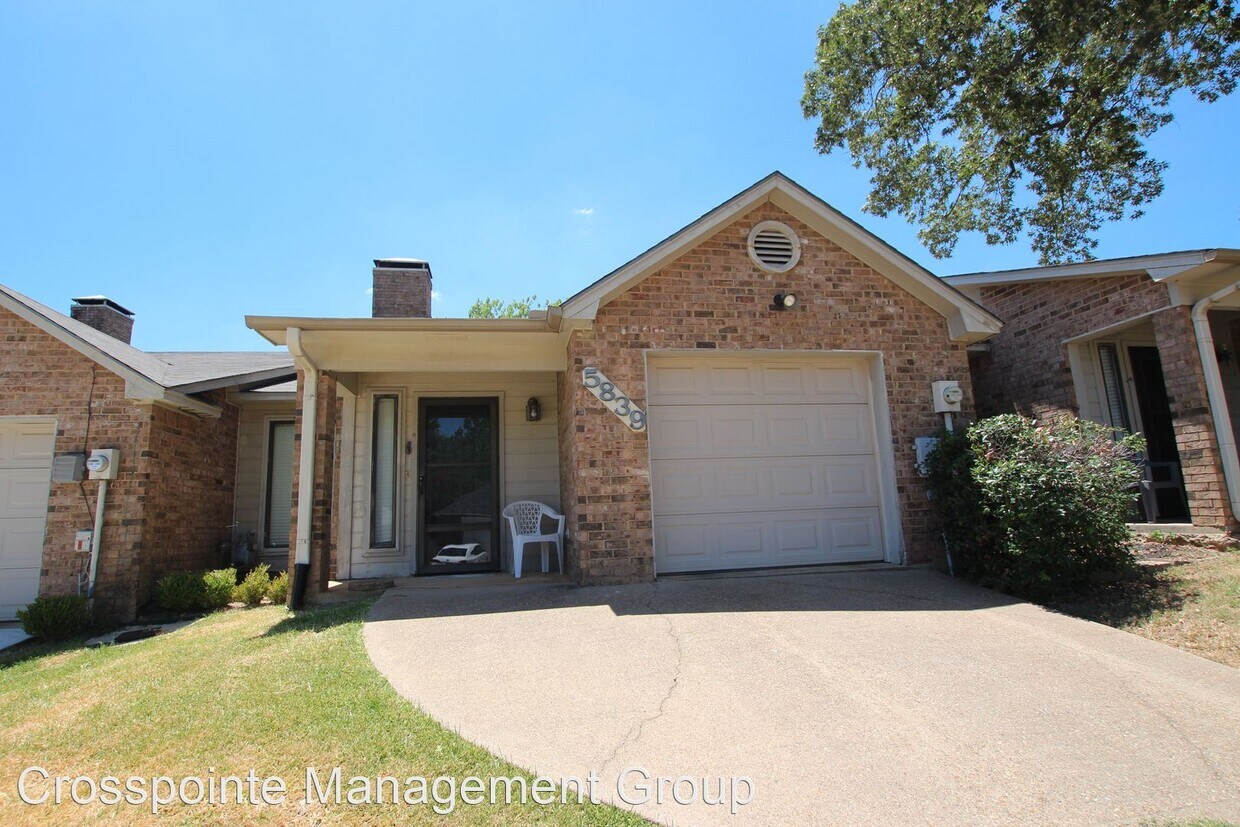 2 br, 2.5 bath House 5839 Creek Side Circle House Rental in Tyler, TX