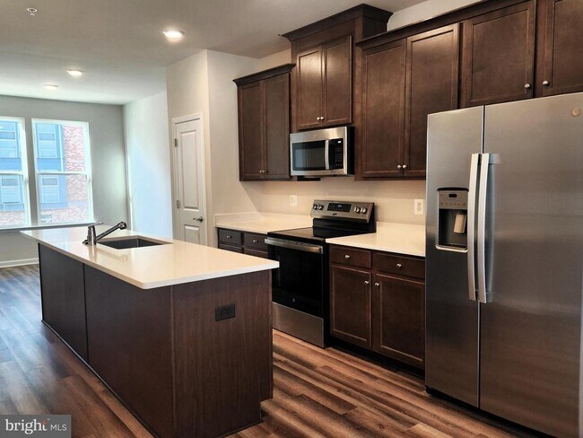 Foto del edificio - 5929 Northwest Dr