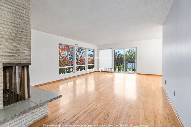 Foto del edificio - Wonderful Family Home Near Multnomah Villa...
