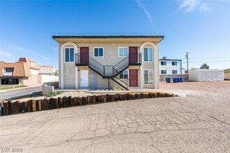 Building Photo - 525 Fir St