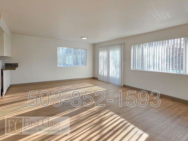 Building Photo - 12345 SW Hall Blvd