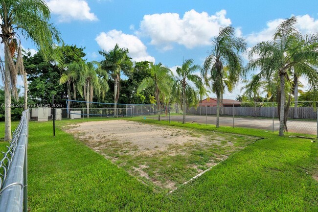 Foto del edificio - 768 SW 9th St