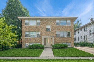 Building Photo - 233 S Highland Ave