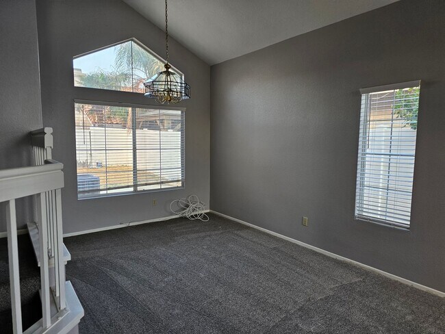 Building Photo - Great 4 Bedroom Menifee Lakes Home - New P...
