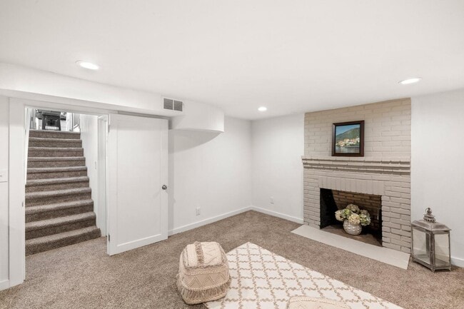 Foto del edificio - 6123 NE 25th Ave