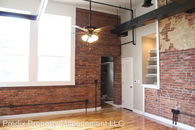 Building Photo - 2309 E Philadelphia St