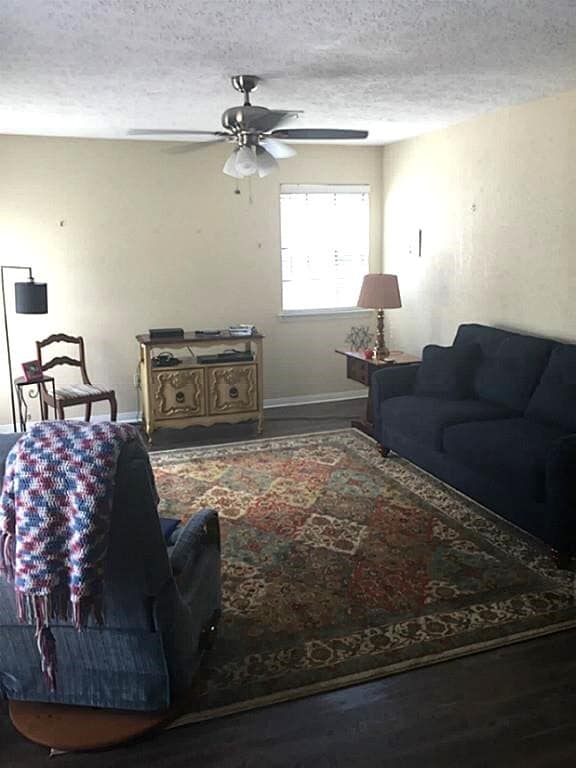 Foto del edificio - 2402 Sycamore Ave