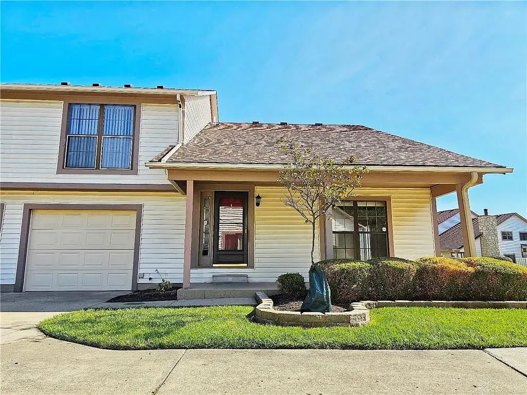 Primary Photo - 1492 Sanzon Dr