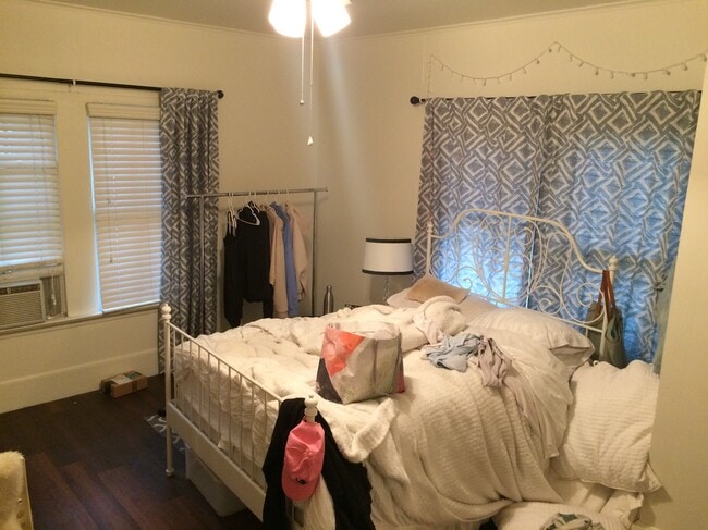 Building Photo - 1905 David St