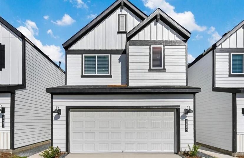 Foto principal - 12312 Maria Heights Ct