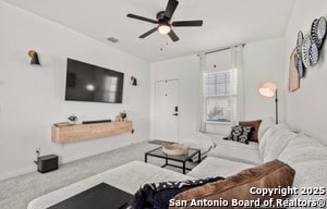 Foto del edificio - 8412 Falcon Meadow Dr