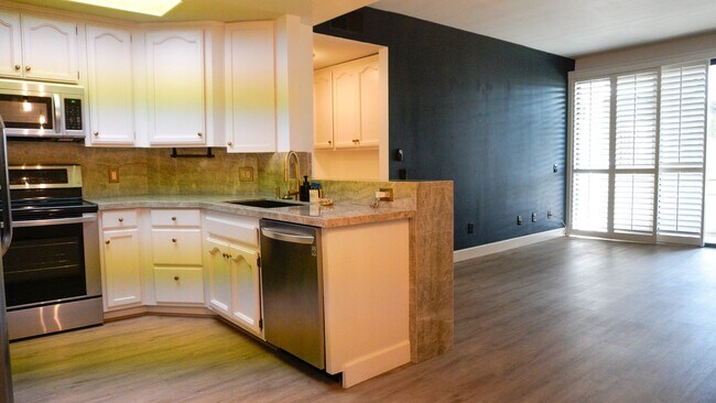 Foto del edificio - Resort style living - 2 Bd/2Ba 1,100 SqFt Condo