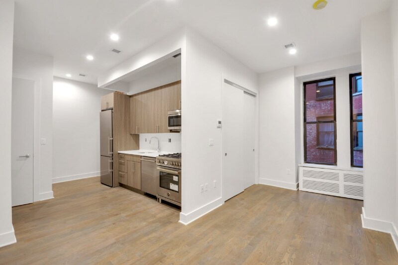 Foto principal - 124 Madison St