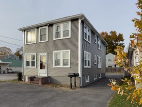 Building Photo - 419 Maple Ave