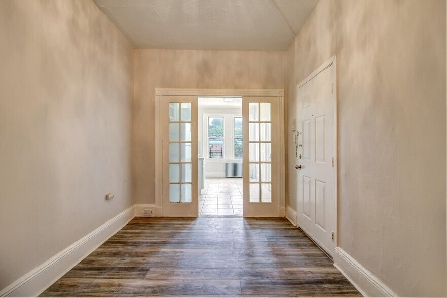 Foto principal - 330 Jackson St