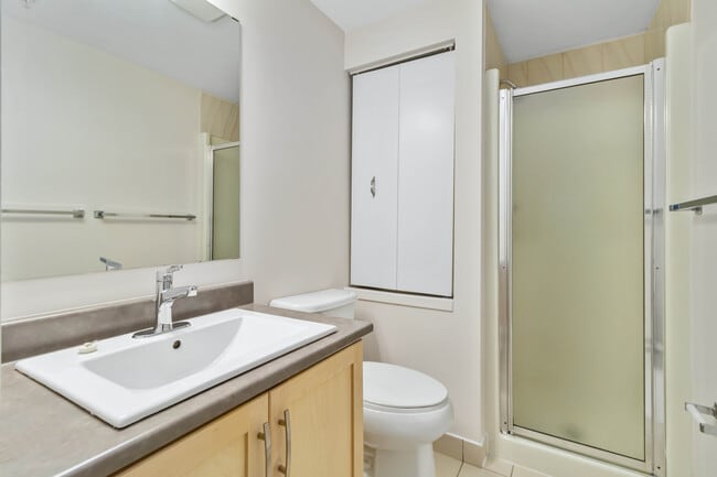 Photo du bâtiment - 1 Bed, 1 Bath Apartment - Dartmouth - Close to Mic Mac Mall