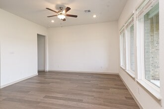 Building Photo - 3339 Daily Harvest Dr