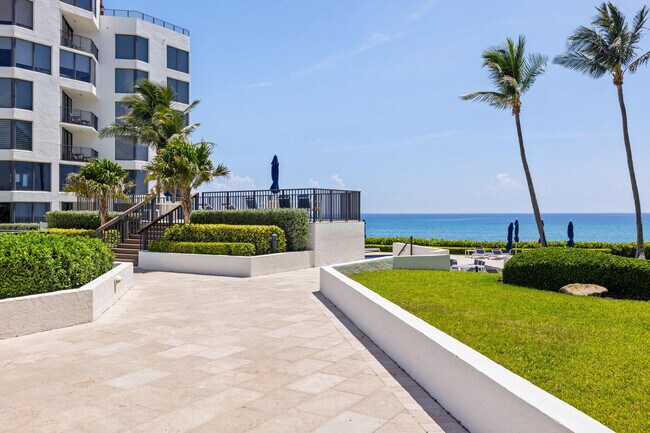 Building Photo - 2565 S Ocean Blvd