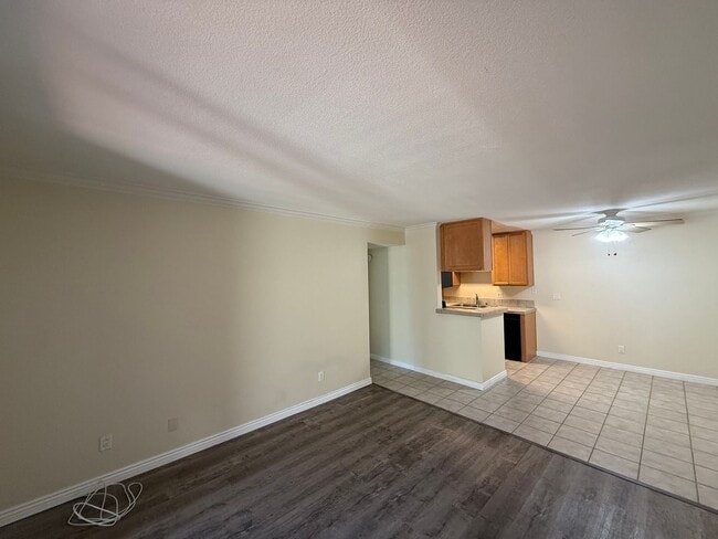 Building Photo - Beautiful 2B/2BA Condo in La Mesa Availabl...