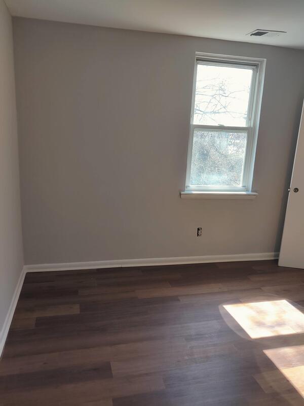 Building Photo - 4230 W Girard Ave