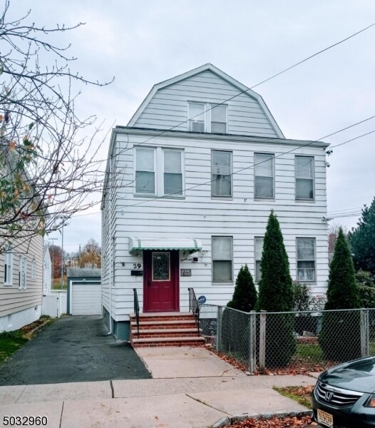 Primary Photo - 29 PULASKI St