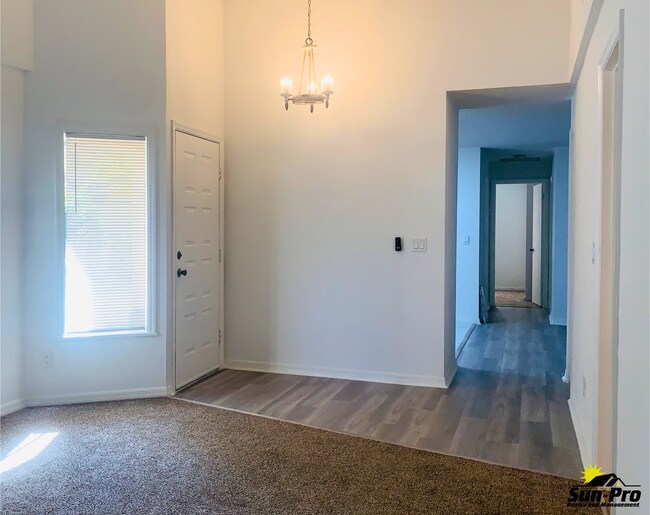 Photo - 1019 Fox Trace Ct Townhome