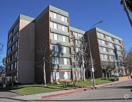 Building Photo - 15211 Sherman Way