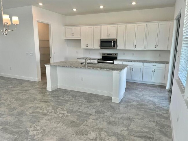 Building Photo - 3082 Voyager Ave