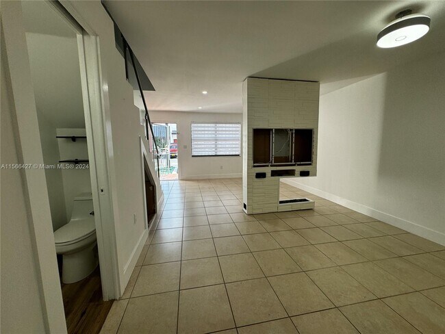 Foto del edificio - 11695 NW 1st Ln
