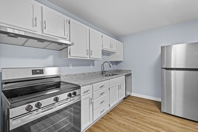 Foto del edificio - 102 Pine Cir