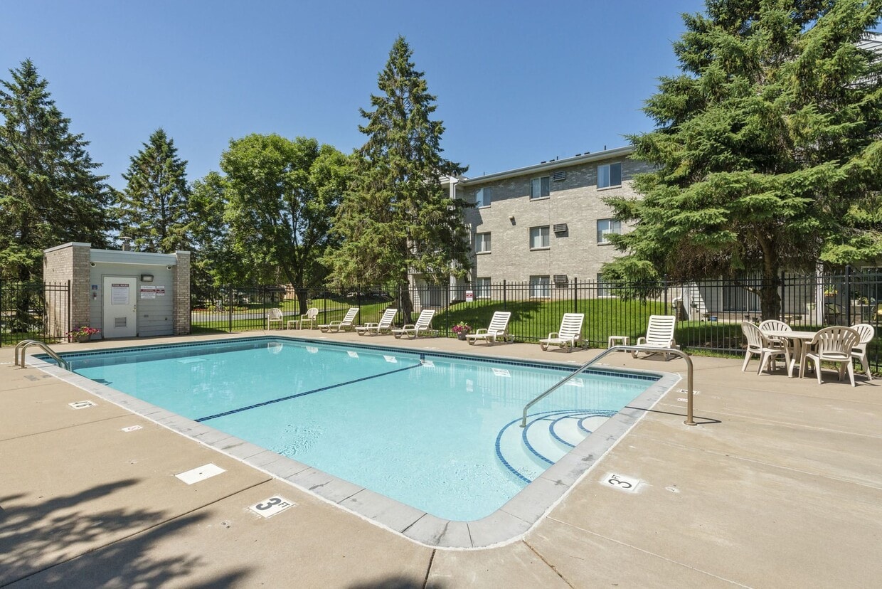 Northpointe Apartments in Coon Rapids, MN