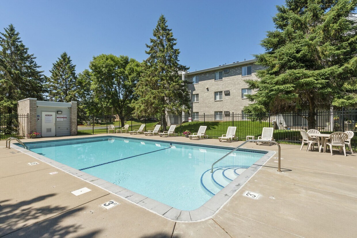 Northpointe Apartments in Coon Rapids, MN